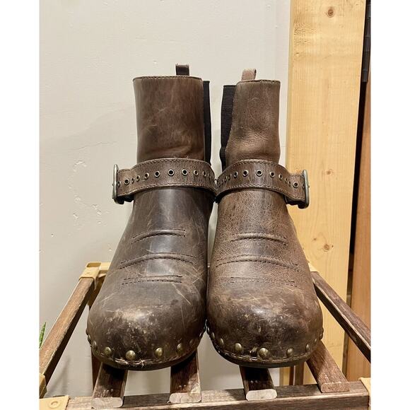 Dansko # 1304067800 brown leather boots size 40 EURO - Picture 2 of 8